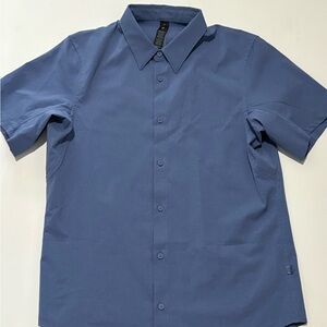 Lululemon Wovenair Casual Blue Button Down Shirt NWOT